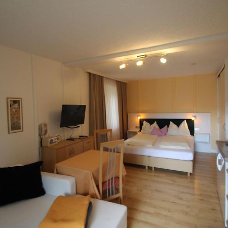 Seepension Neubacher Kg Nussdorf am Attersee Exterior photo