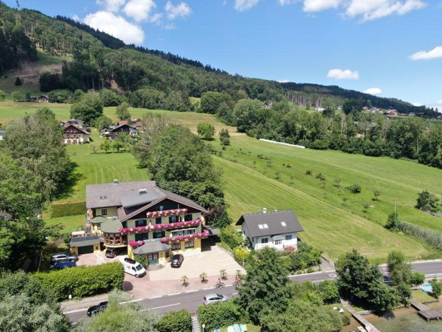 Seepension Neubacher Kg Nussdorf am Attersee Exterior photo